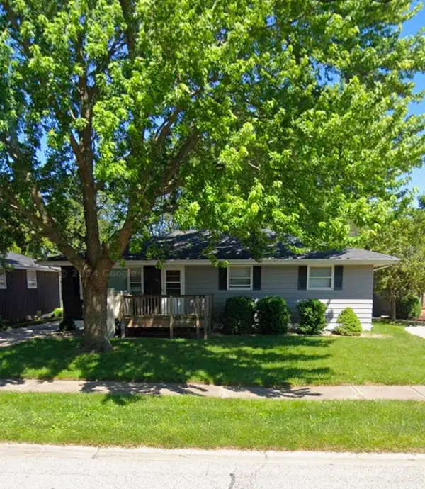 9317 Southmoor Avenue, Highland, IN 46322