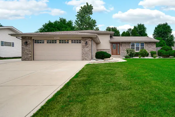 1526 Clover Lane, Schererville, IN 46375
