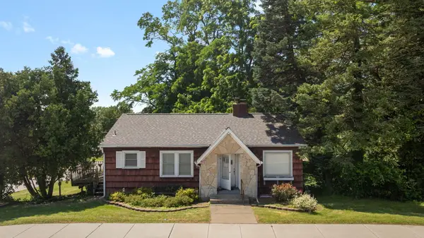 702 Pine Lake Avenue, La Porte, IN 46350