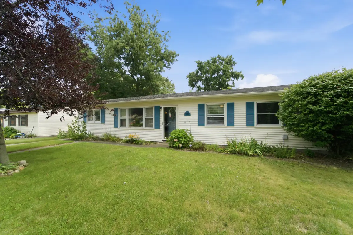 609 Sunset Drive, Kouts, IN 46347 - #1