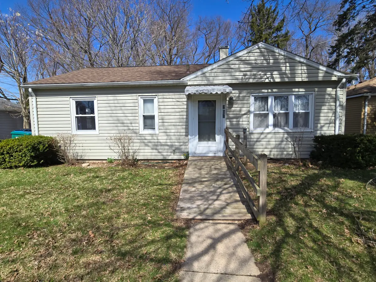 201 E 9th Street, La Porte, IN 46350 - #1