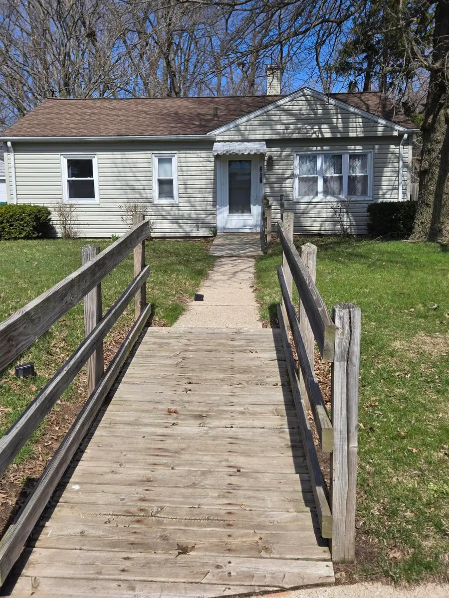 201 E 9th Street, La Porte, IN 46350 - #2