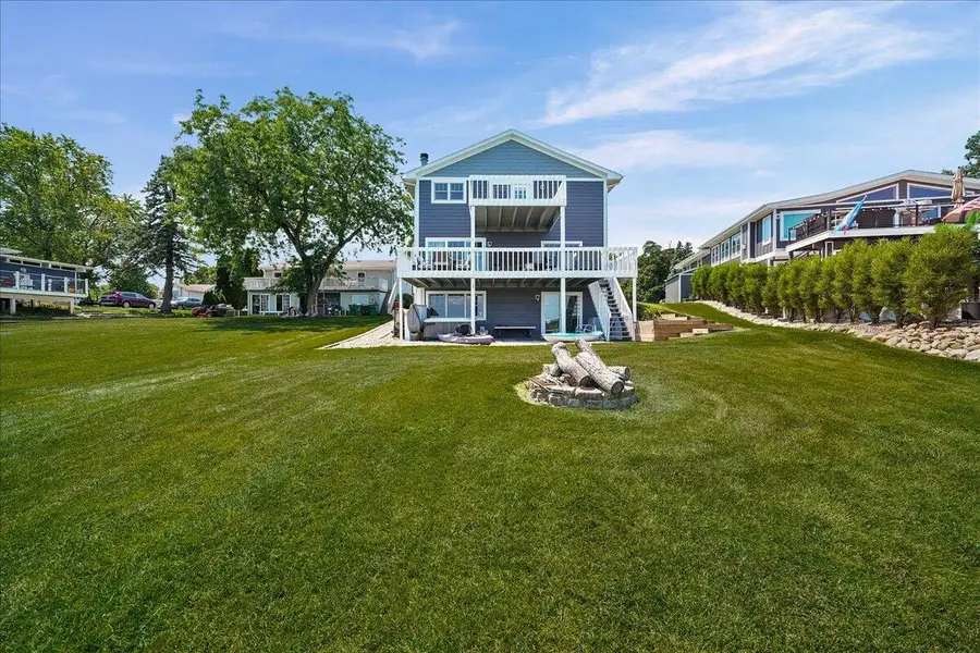3496 W Lakeshore Drive, Crown Point, IN 46307 - #3