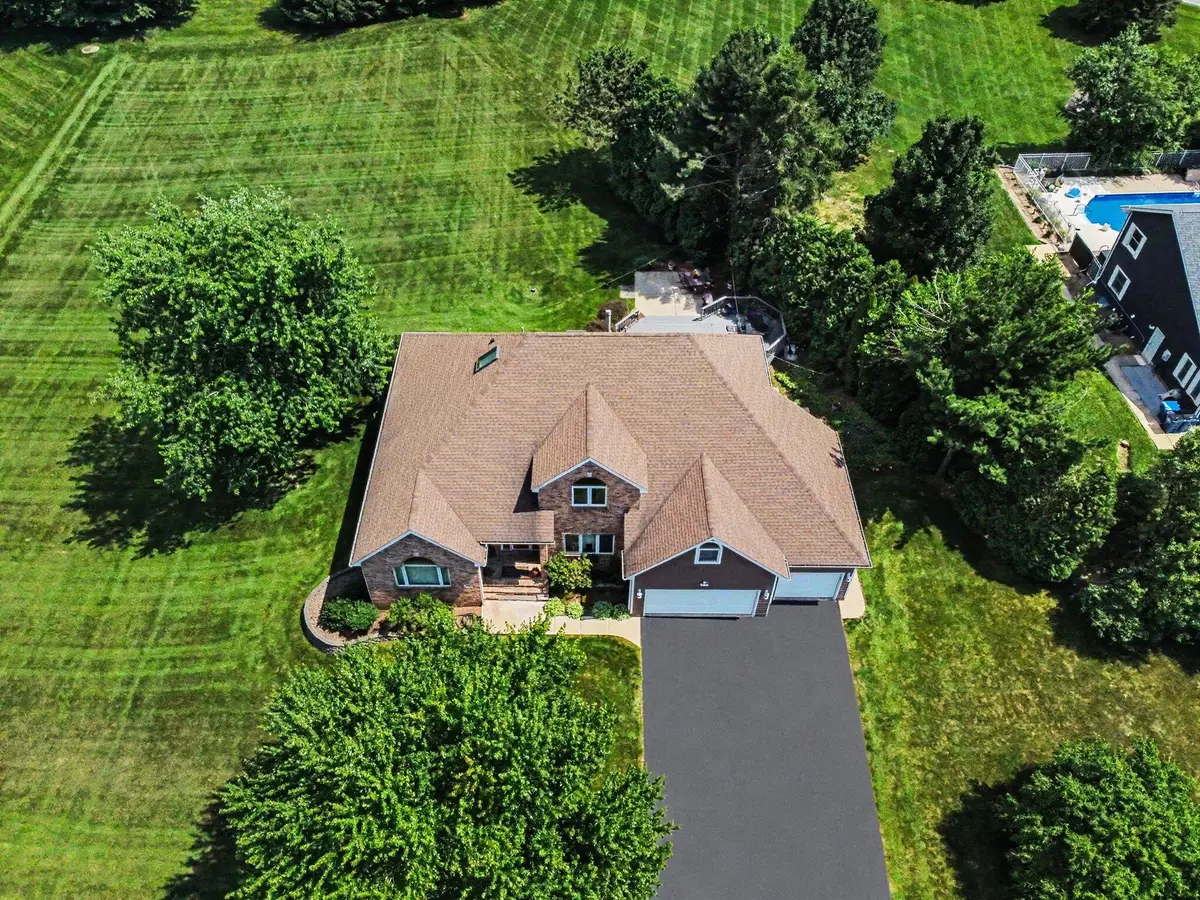 141 Kensington Drive, Valparaiso, IN 46385 - #1