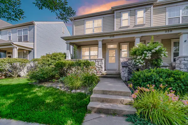 318 Village Square, Burns Harbor, IN 46304