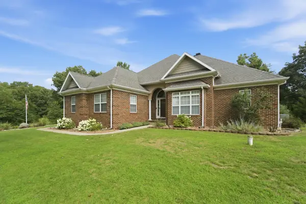 6776 Fox Crossing, Knox, IN 46534