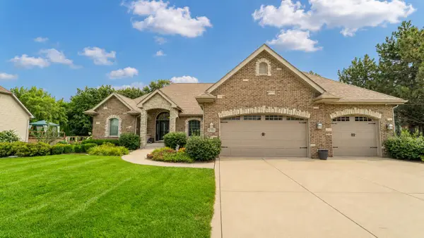 9385 Julia Drive, St. John, IN 46373