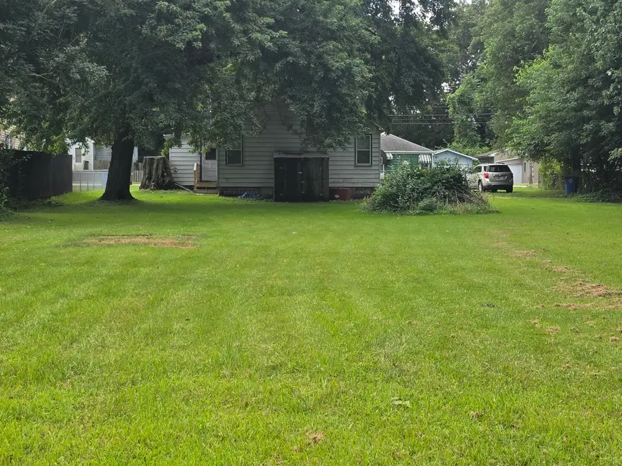 2420 E 35th Avenue, Lake Station, IN 46405 - #2