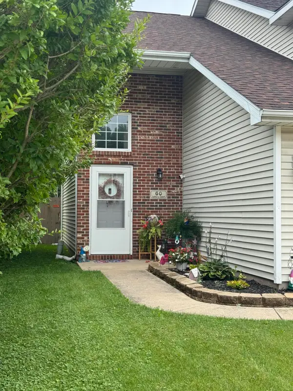 60 Lukes Court, Hobart, IN 46342