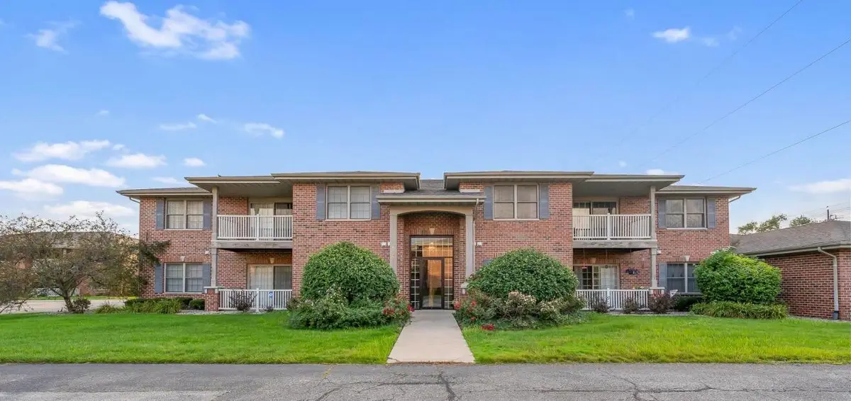 635 Cambridge Court #2b, Munster, IN 46321 - #1