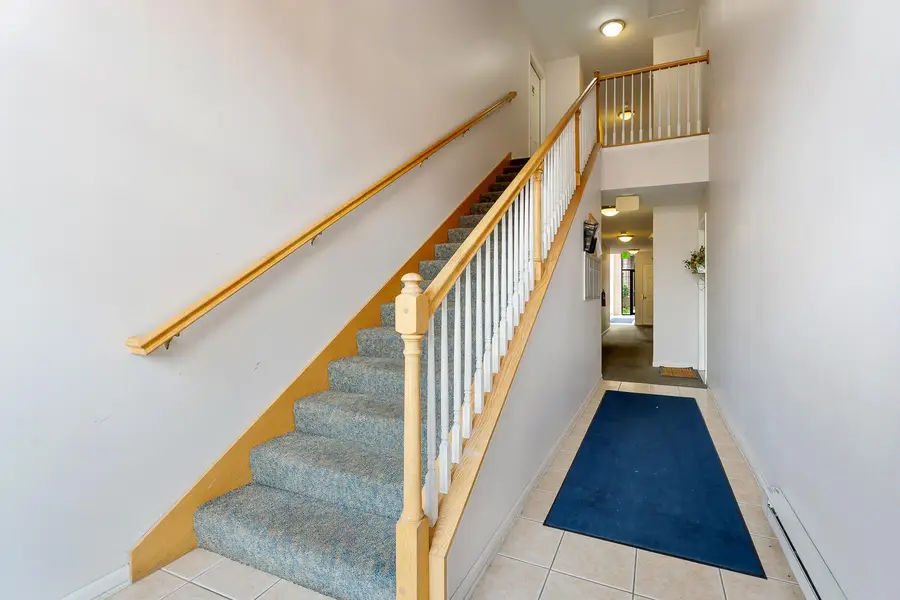 635 Cambridge Court #2b, Munster, IN 46321 - #3