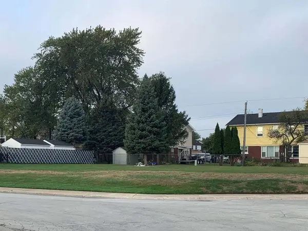 4130 Hawthorne Street, East Chicago, IN 46312