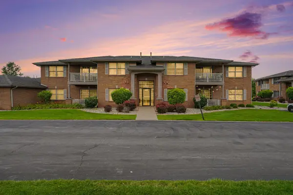 9841 Wildwood Court #2c, Highland, IN 46322