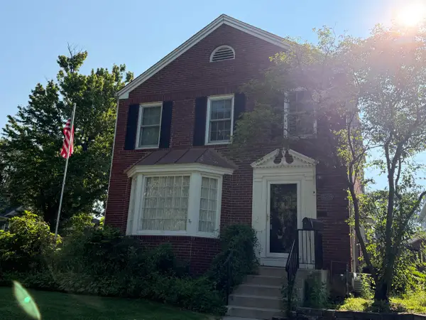 426 Elmhurst Avenue, Valparaiso, IN 46385