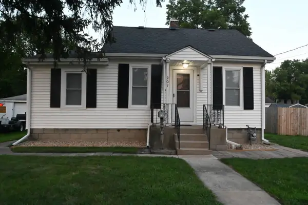 207 N Ash Street, Hobart, IN 46342