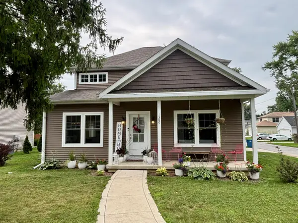 1300 Bobolink Road, Valparaiso, IN 46383