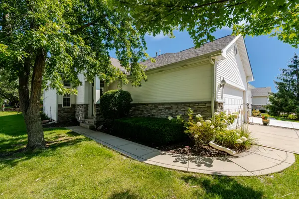 206 Fieldstone Drive, Chesterton, IN 46304
