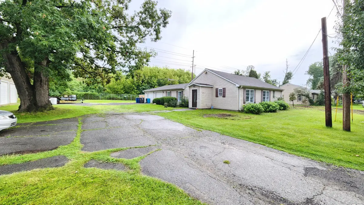 10 1/2 E 36th Place, Hobart, IN 46342 - #1