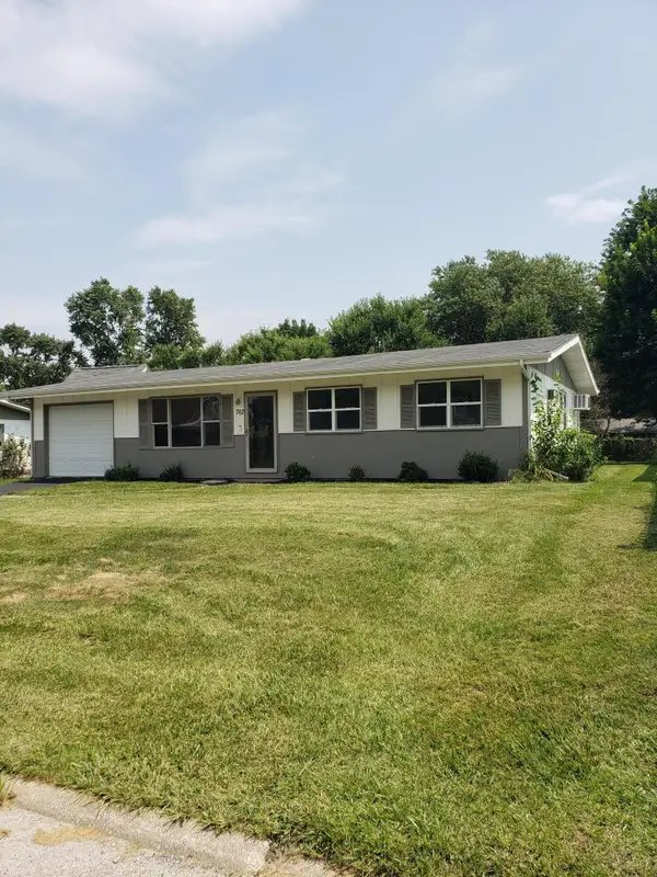 767 Heritage Road, Valparaiso, IN 46385