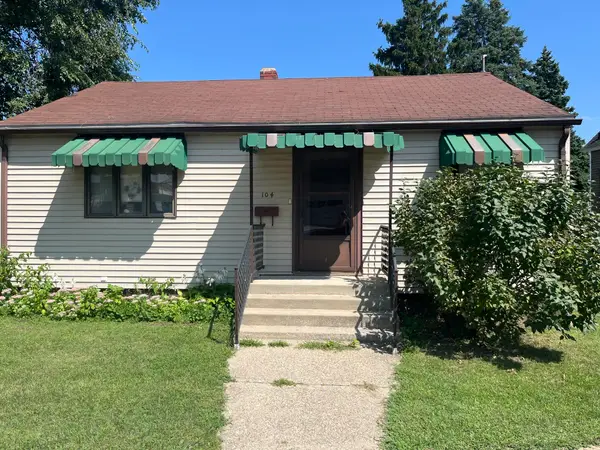 104 S Pearl Street, Knox, IN 46534