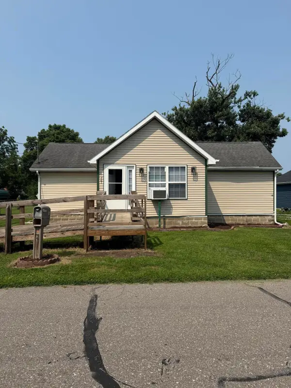 307 S Fisher Street, Knox, IN 46534