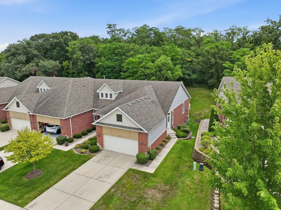 8789 Forest Glen Court, Saint John, IN 46373 - #2