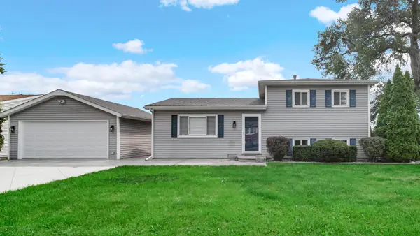 561 Eastwood Drive, Lowell, IN 46356