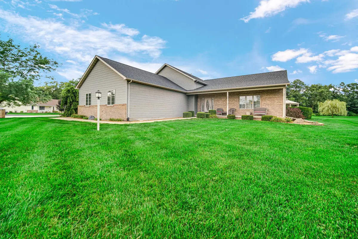 11723 N 557 E, Demotte, IN 46310 - #1