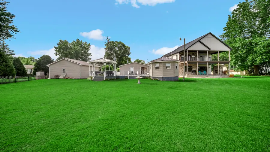 6877 S State Road 10, Knox, IN 46534 - #2