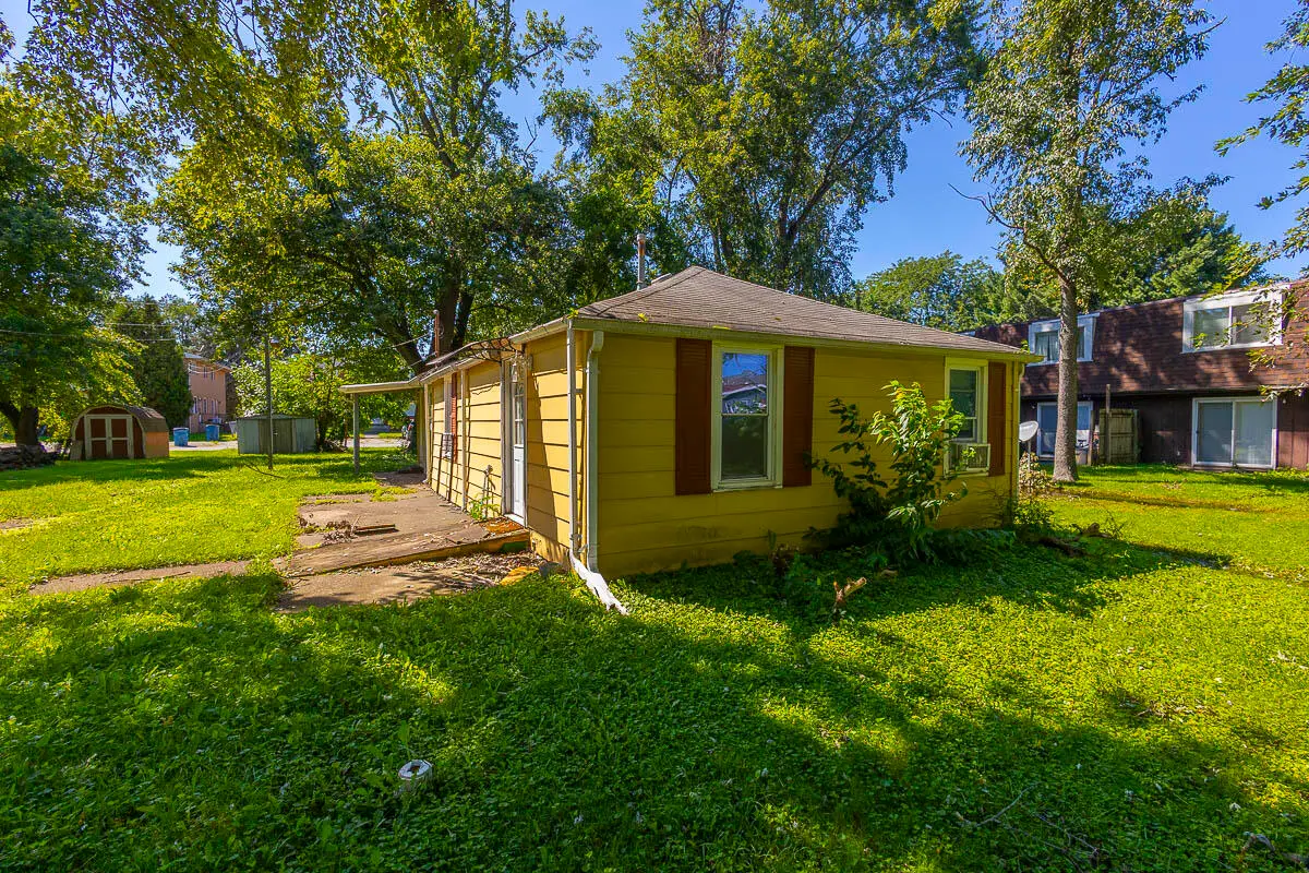 124 S Jackson Boulevard, Chesterton, IN 46304 - #1