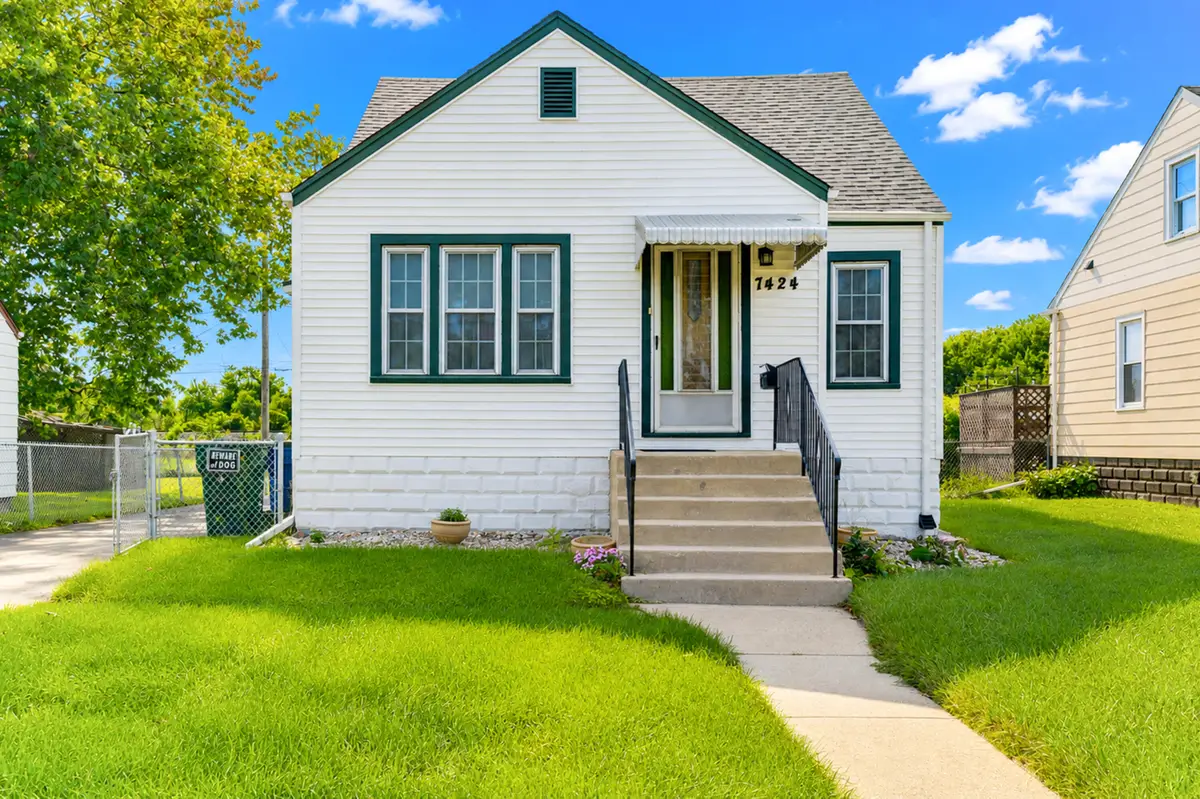 7424 S Mccook Avenue, Hammond, IN 46323 - #1