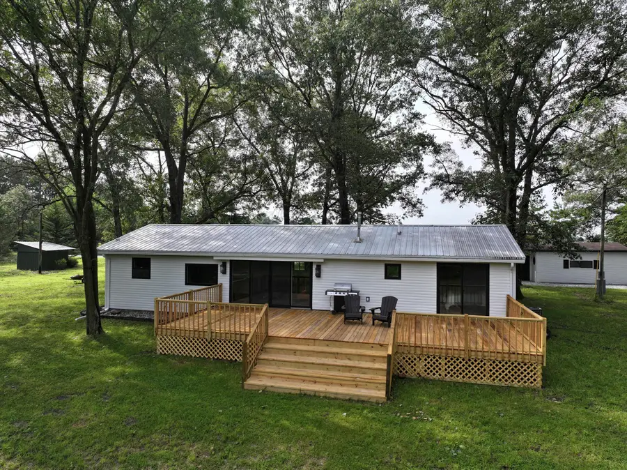 13054 W 300 N, Medaryville, IN 47957 - #3