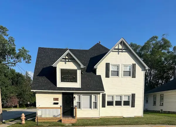 229 E Beam Street, Chesterton, IN 46304