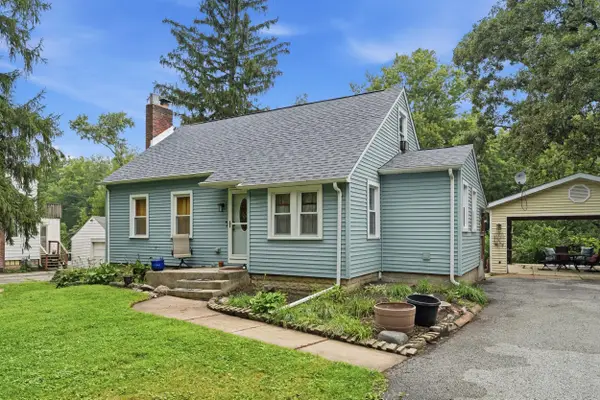 3328 E 73rd Avenue, Merrillville, IN 46410