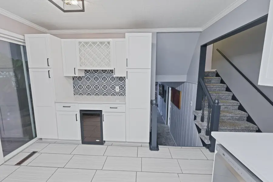 3869 Kingsway Drive, Crown Point, IN 46307 - #3