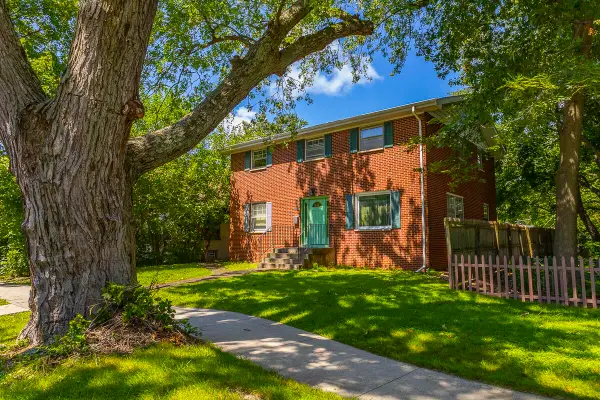 486 Park Avenue, Valparaiso, IN 46385