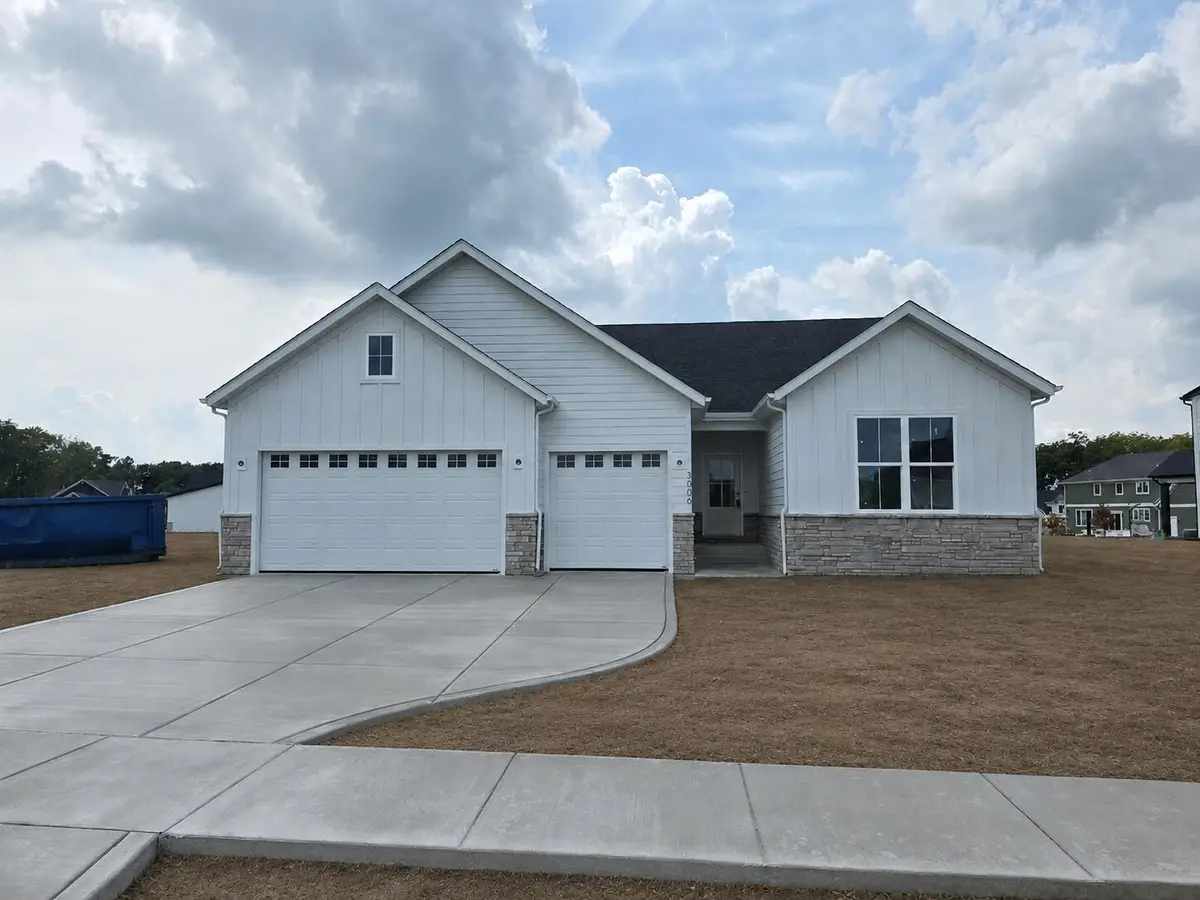 3006 Old Oak Drive, Valparaiso, IN 46385 - #1