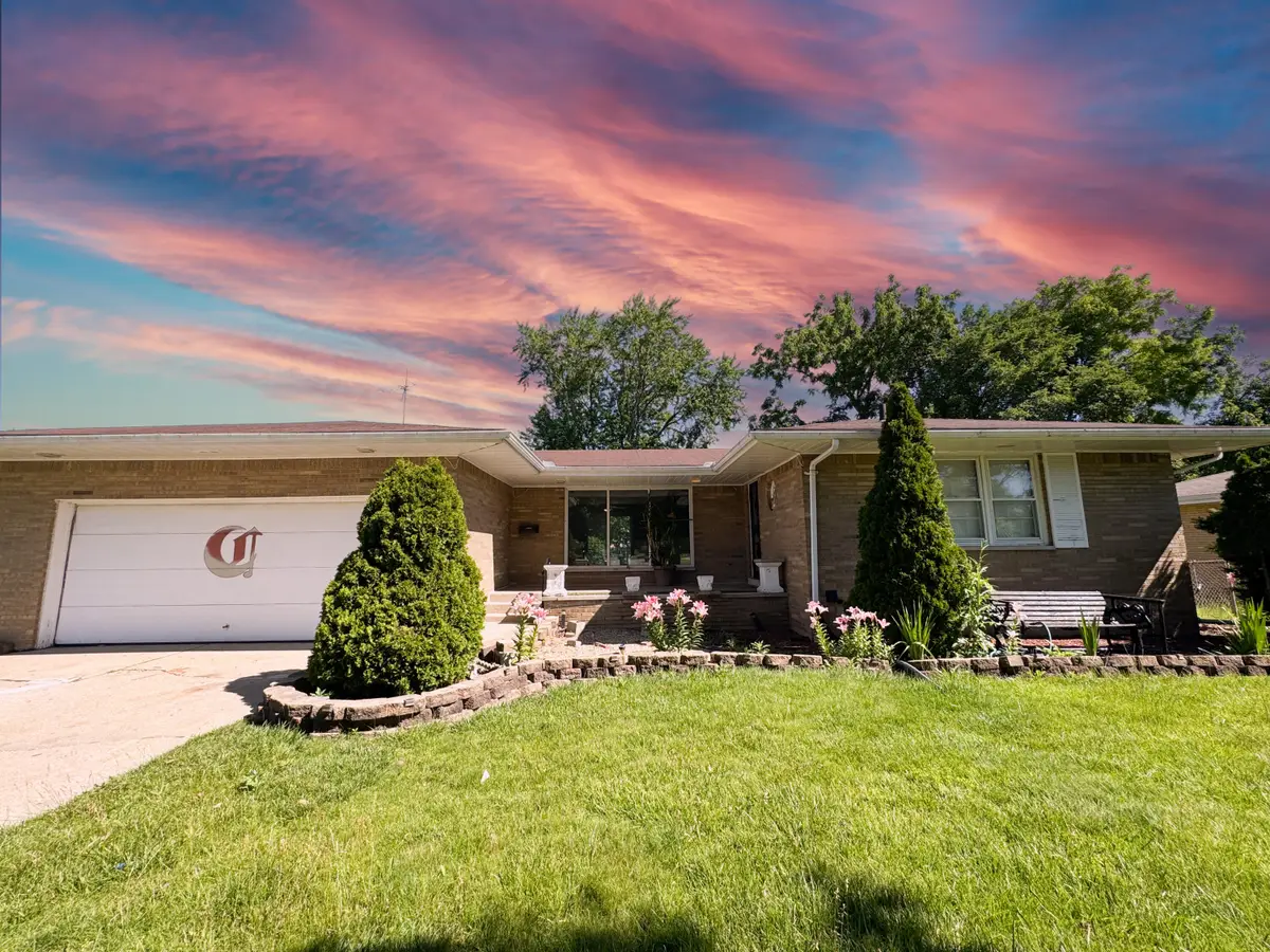 430 E 54th Avenue, Merrillville, IN 46410 - #1