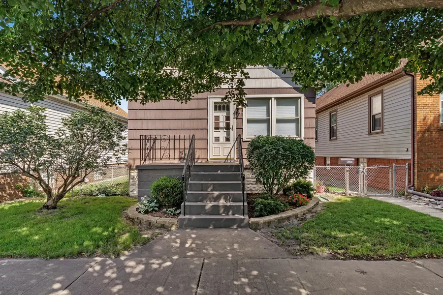 4327 Grover Avenue, Hammond, IN 46327 - #2