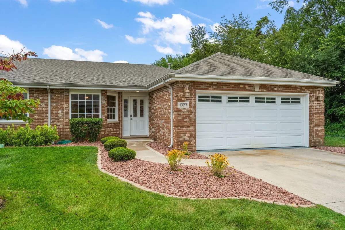 1077 Freedom Circle S, Crown Point, IN 46307 - #1