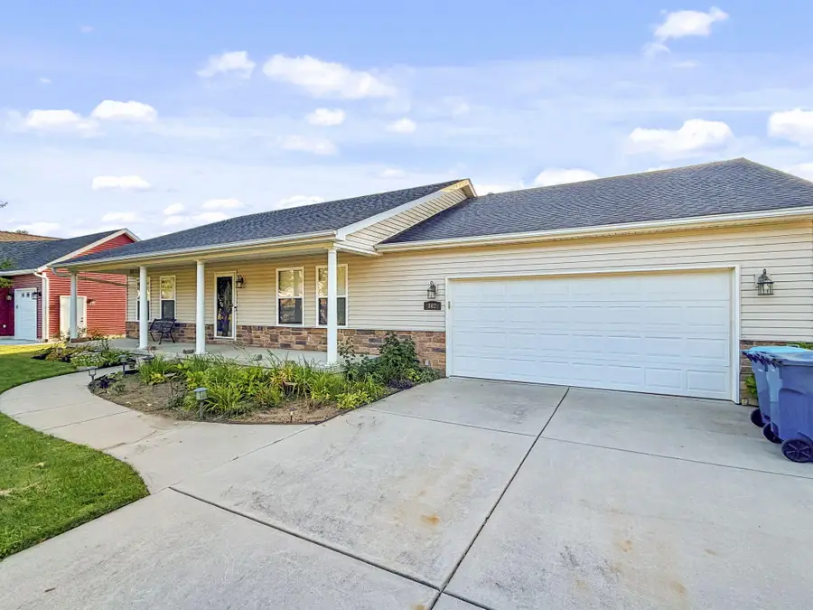 802 Vanessa Way, Kouts, IN 46347 - #2