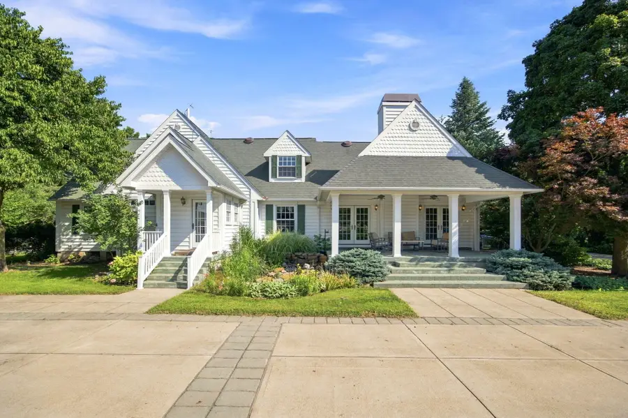 827 W Clark Street, Rensselaer, IN 47978 - #3
