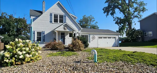 227 Lakeview Drive, Walkerton, IN 46574