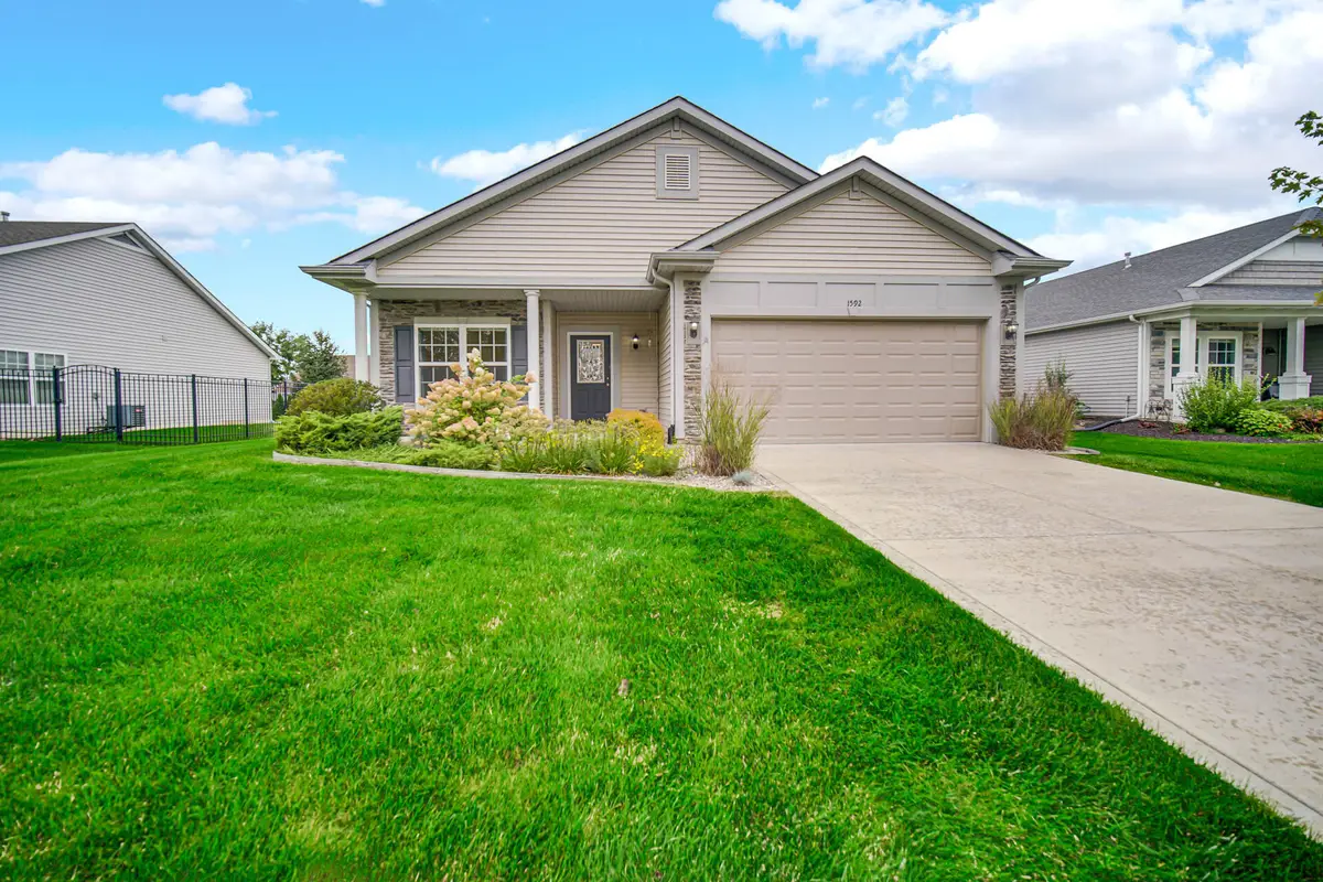 1592 Harrington Avenue, Chesterton, IN 46304 - #1