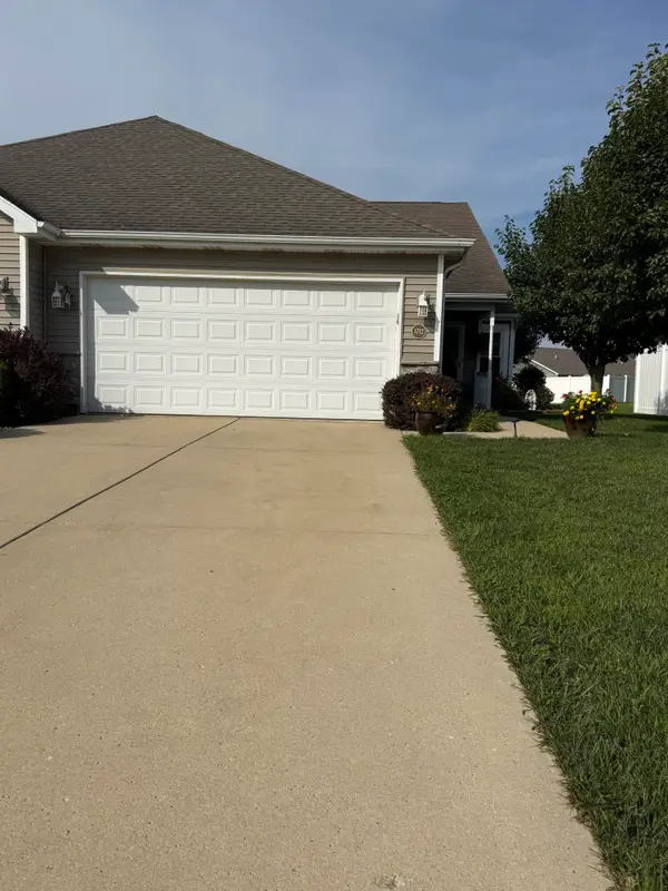 1712 E 106th Avenue, Crown Point, IN 46307