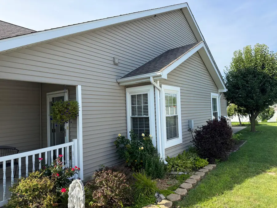 1712 E 106th Avenue, Crown Point, IN 46307 - #2