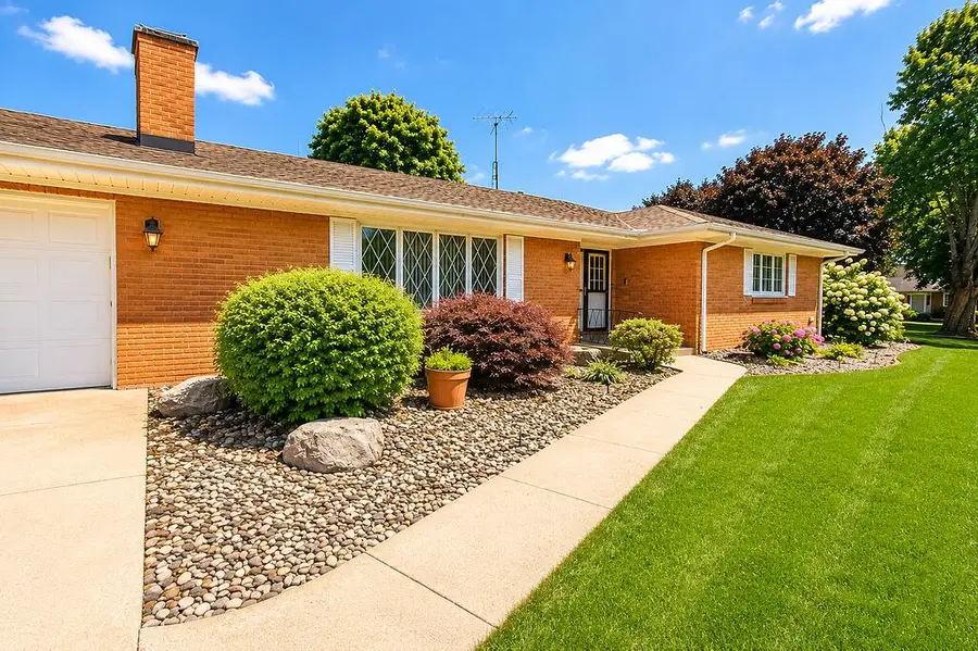 1004 W 18th Street, La Porte, IN 46350 - #2
