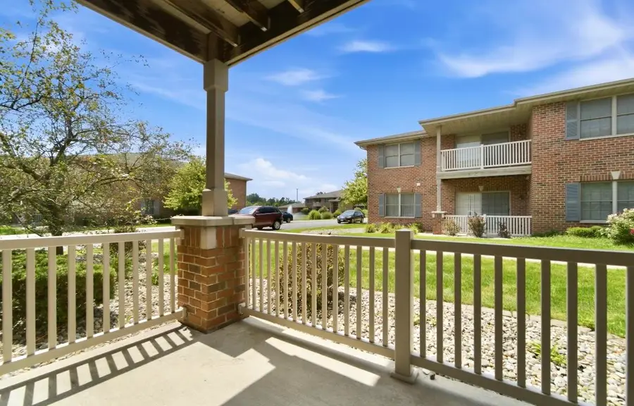629 Cambridge Court #1-d, Munster, IN 46321 - #2