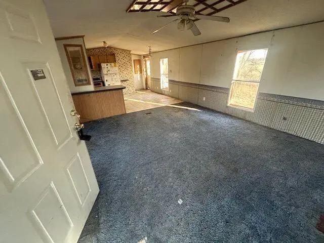 13219 W 550 N, Medaryville, IN 47957 - #2