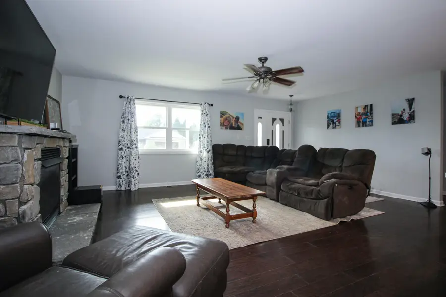 501 Fir Street Sw, Demotte, IN 46310 - #3